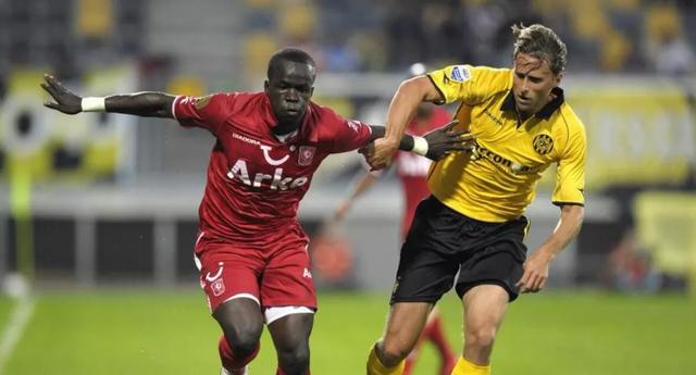 百家乐:为何“看路不下注”反而更清醒?(在百家乐中,看路而不下注为何更理智?)