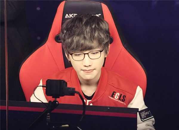 耕与内容创 耕与内容创